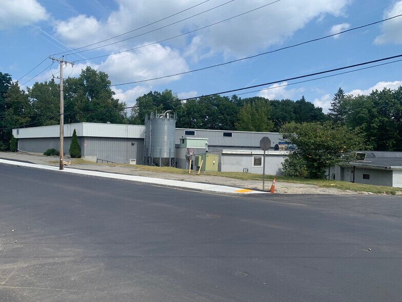 More Photos Of 62 Lakeview St, Leominster Warehouse For Sale