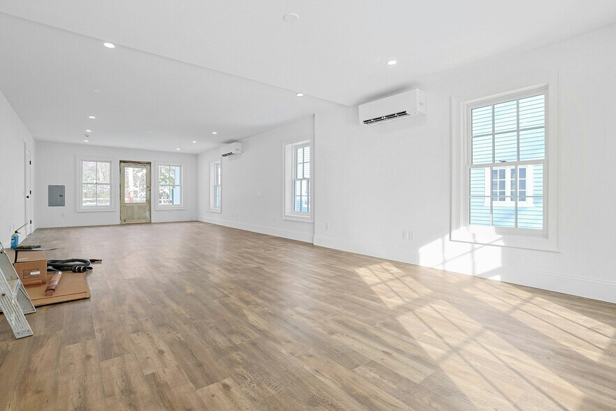 More Photos Of 77 Main St, Tappan Loft Creative Space For Lease