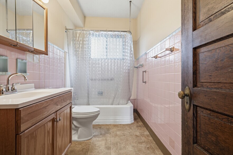 More Photos Of 215 S Braddock Ave, Pittsburgh Apartments For Sale