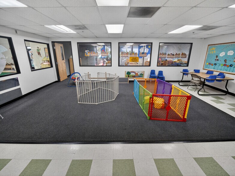 More Photos Of 2350-2400 S Central Ave, Compton Warehouse For Lease