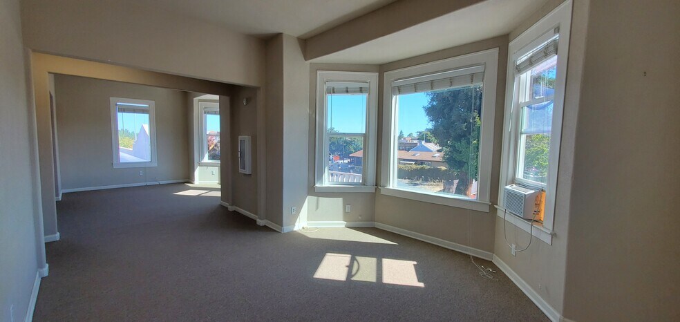 More Photos Of 820-822 Alhambra Ave, Martinez Office For Sale