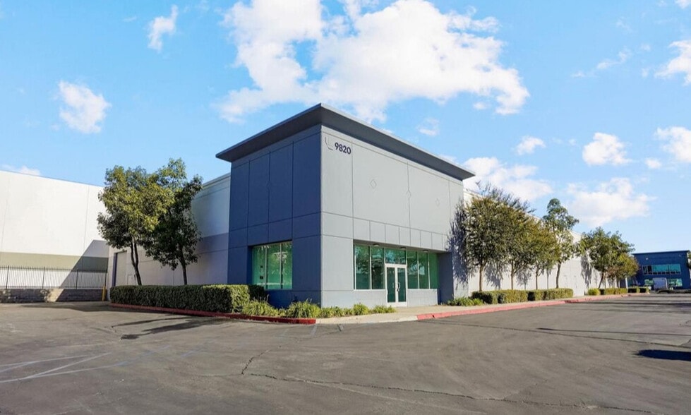 More Photos Of 9439 Archibald Ave, Rancho Cucamonga Unknown For Lease