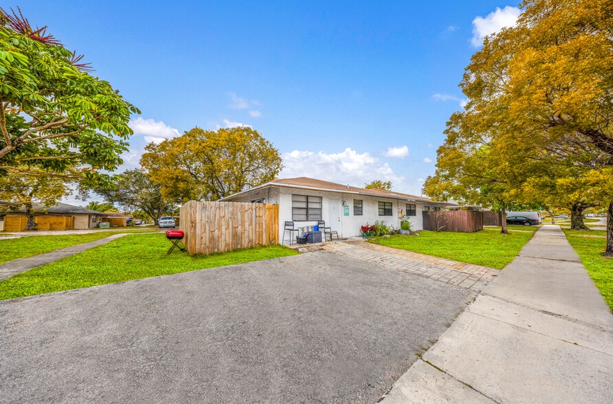 More Photos Of 3111 NW 3rd Ave, Pompano Beach Apartments For Sale