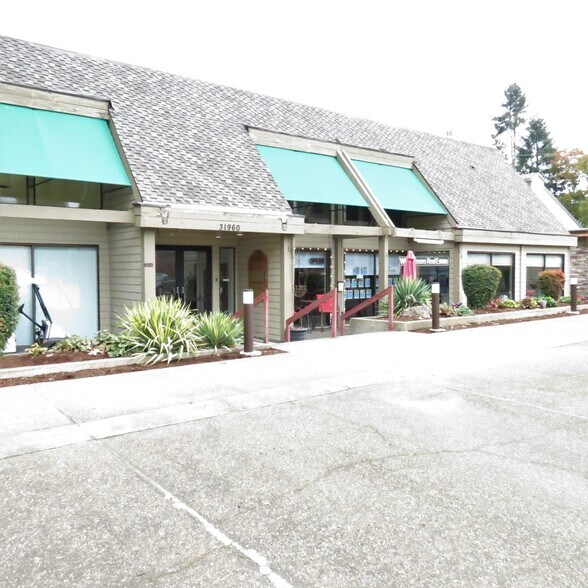 More Photos Of 31960 SW Charbonneau Dr, Wilsonville Office For Lease
