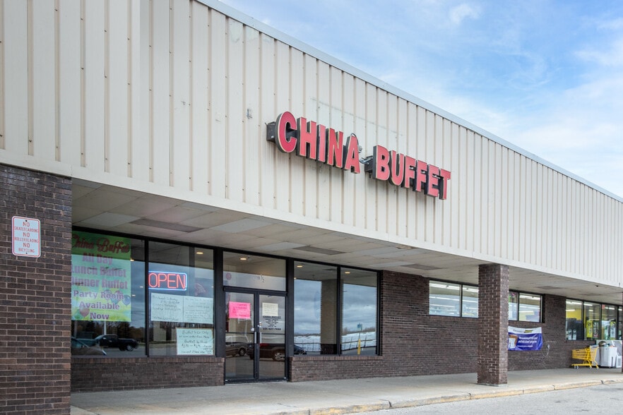 More Photos Of 1109 E State St, Cheboygan Unknown For Lease