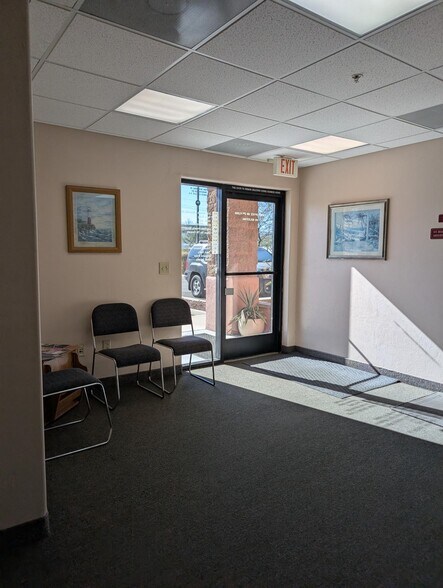 More Photos Of 2524 W Ruthrauff Rd, Tucson Office Residential For Sale