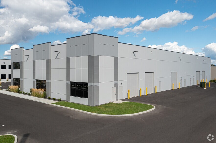 More Photos Of 6522 N Lidgerwood St, Spokane Flex For Lease