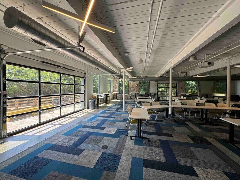 More Photos Of 52-53 Ervin St, Belmont Office For Lease