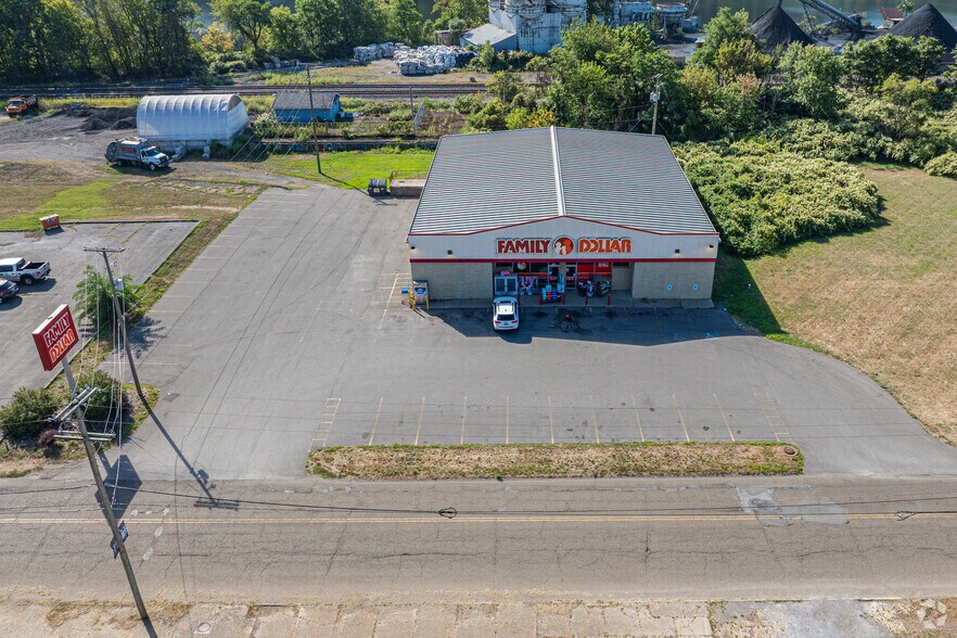 More Photos Of 1230 Main St, Wellsville Freestanding For Sale