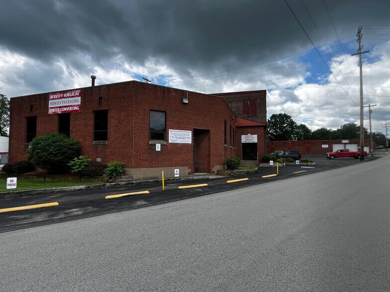 More Photos Of 50 Virginia Ave, Uniontown Warehouse For Lease