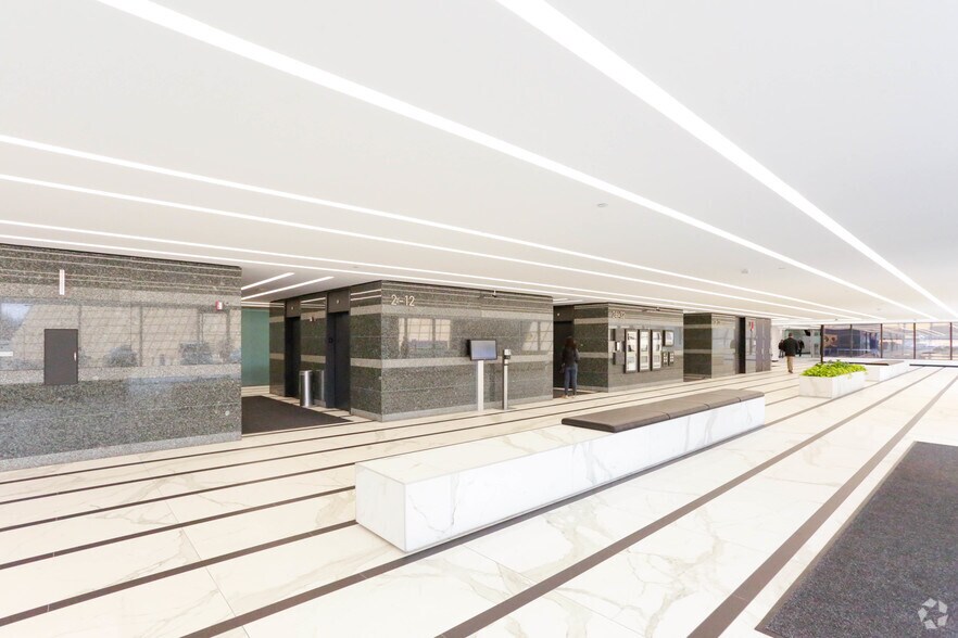 More Photos Of 3000 Town Center, Southfield Office For Lease