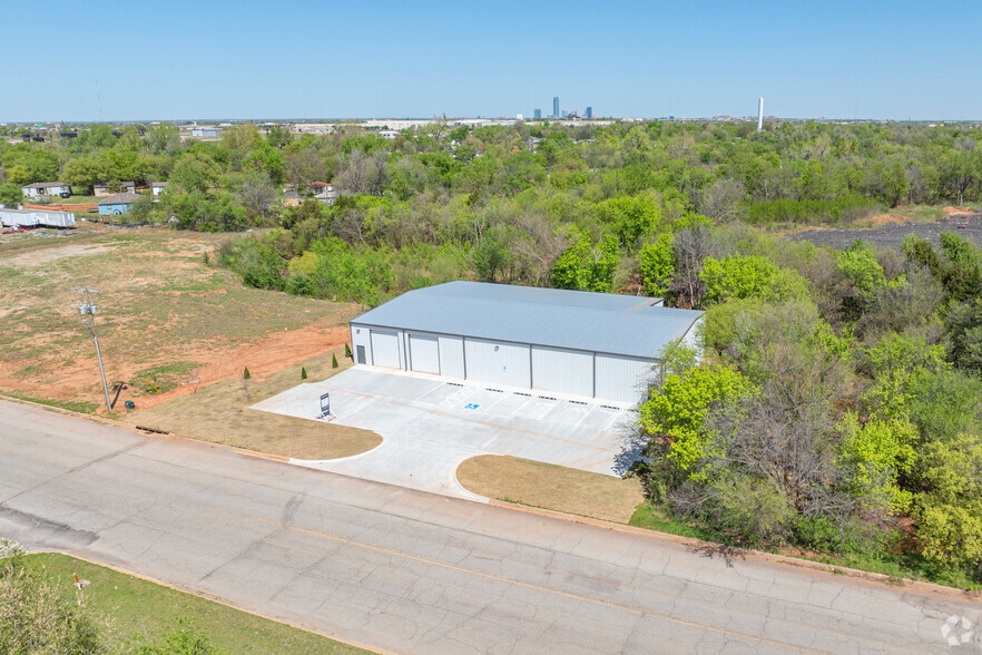 More Photos Of 1801 SE 66th St, Oklahoma City Warehouse For Lease