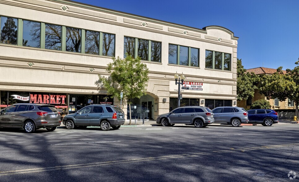 More Photos Of 1111-1115 I St, Modesto Storefront Retail Office For Lease
