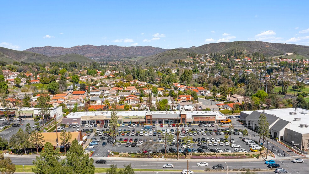 More Photos Of 30805-30895 E Thousand Oaks Blvd, Westlake Village Unknown For Lease