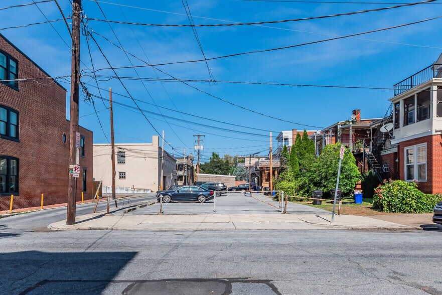 More Photos Of 1332 N 2nd St, Harrisburg Storefront Retail Residential For Sale