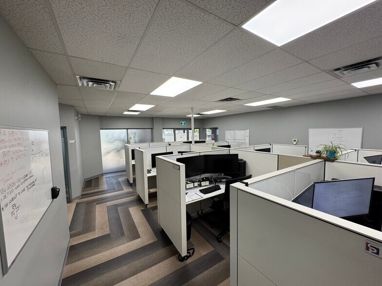 More Photos Of 5040 12A St SE, Calgary Warehouse For Lease