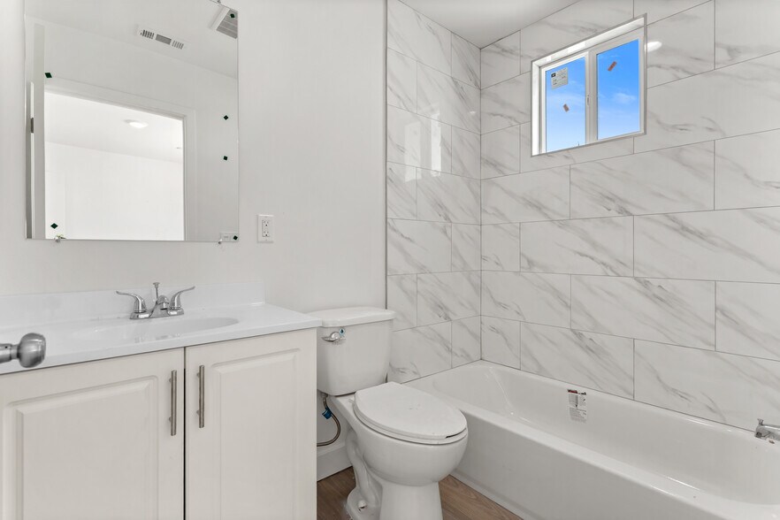 More Photos Of 707 W 80th St, Los Angeles Land For Sale