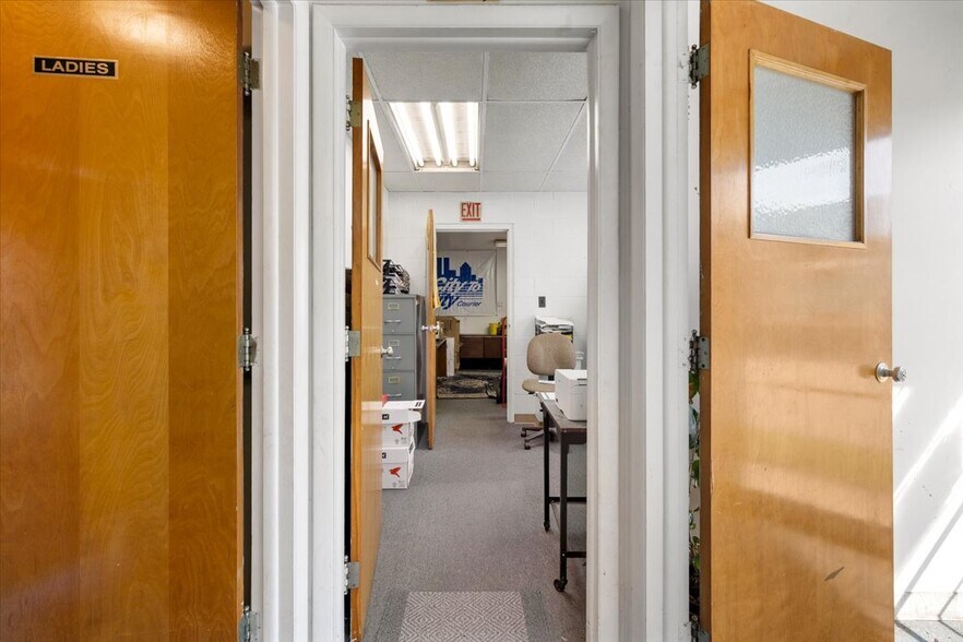 More Photos Of 115 Commercial St, Dayton Warehouse For Sale
