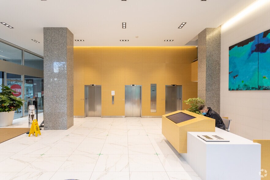 More Photos Of 409 Granville St, Vancouver Office For Lease