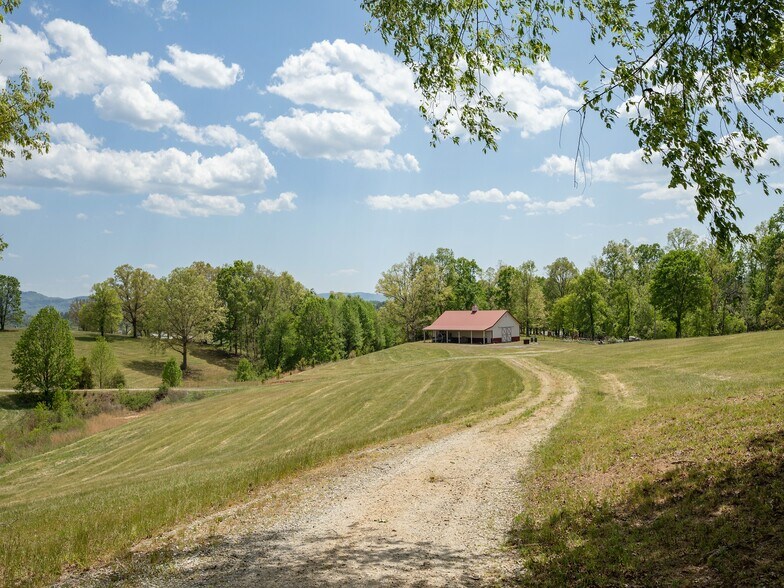 More Photos Of , Mills River Unknown For Sale