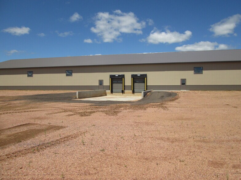 More Photos Of 10 Opportunity Dr, Abbotsford Distribution For Lease