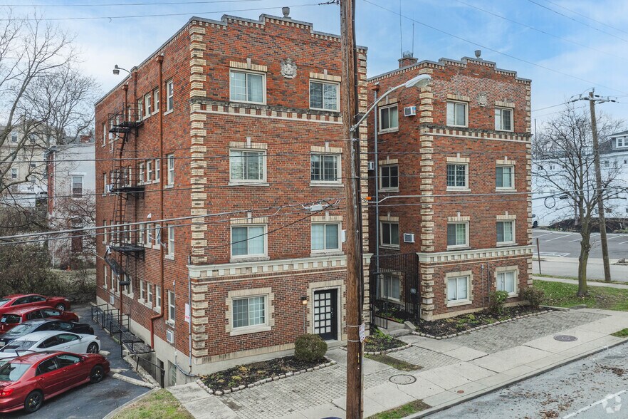 More Photos Of 2535 Burnet Ave, Cincinnati Apartments For Sale