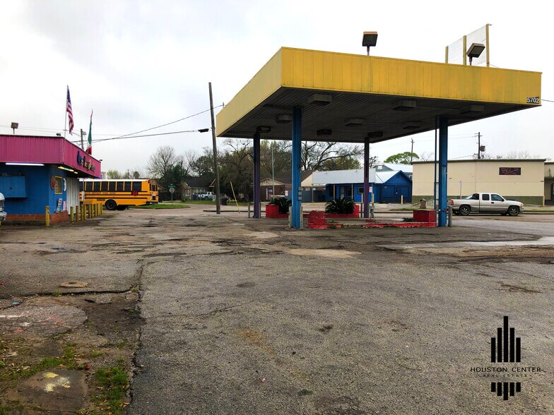 More Photos Of 5702 Gulf Fwy, Houston Convenience Store For Sale