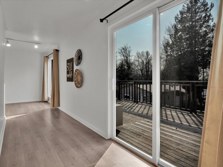 More Photos Of 5041 Guide Meridian, Bellingham Specialty For Sale