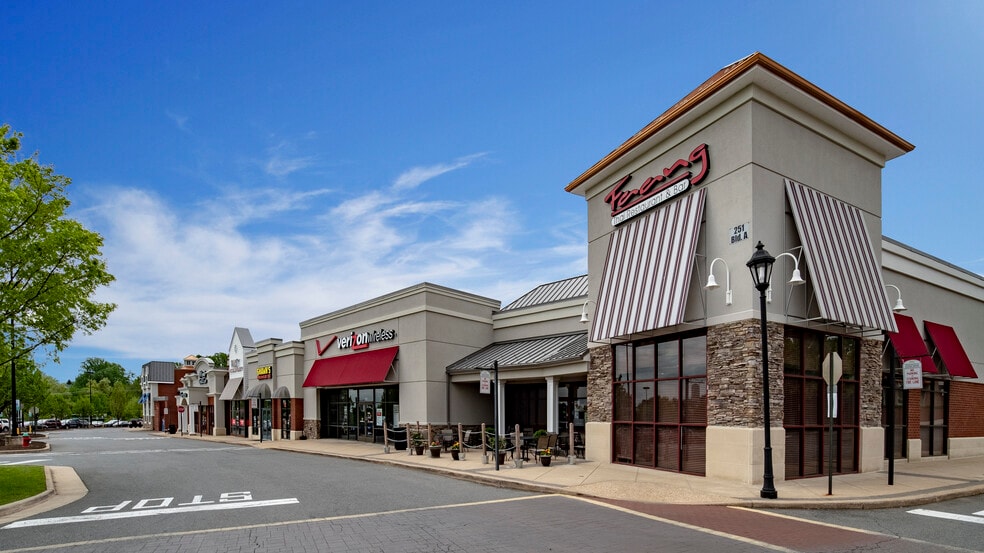 More Photos Of 251 W Lee Hwy, Warrenton Unknown For Lease