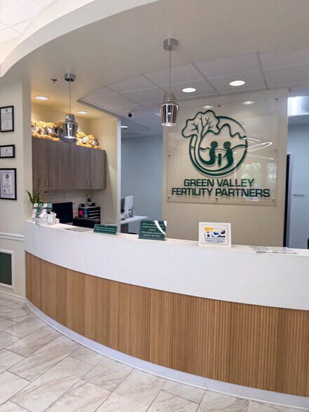 More Photos Of 2950 W Horizon Ridge Pky, Henderson Office For Sale
