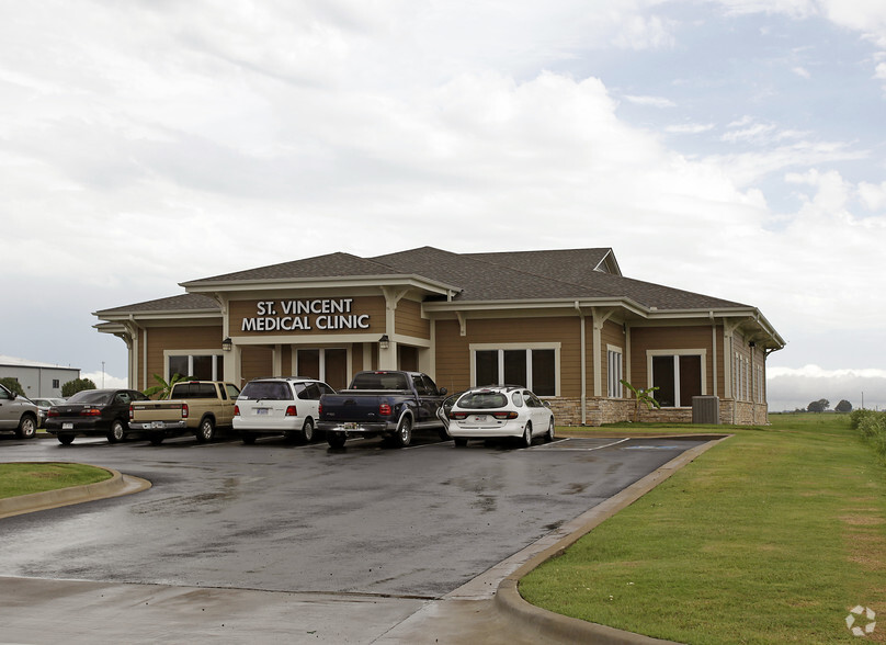 Primary Photo Of 130 J F Blvd, Lonoke Medical For Sale