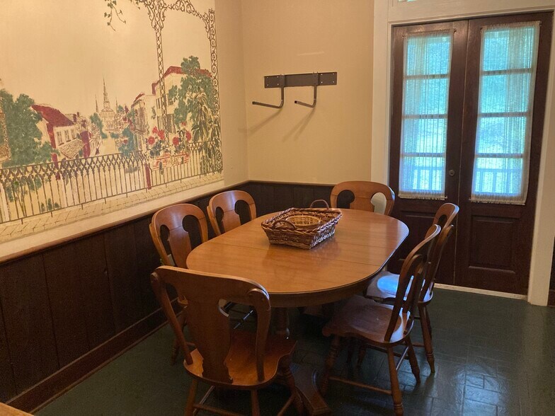 More Photos Of 5047 Highway 1, Napoleonville Office For Sale