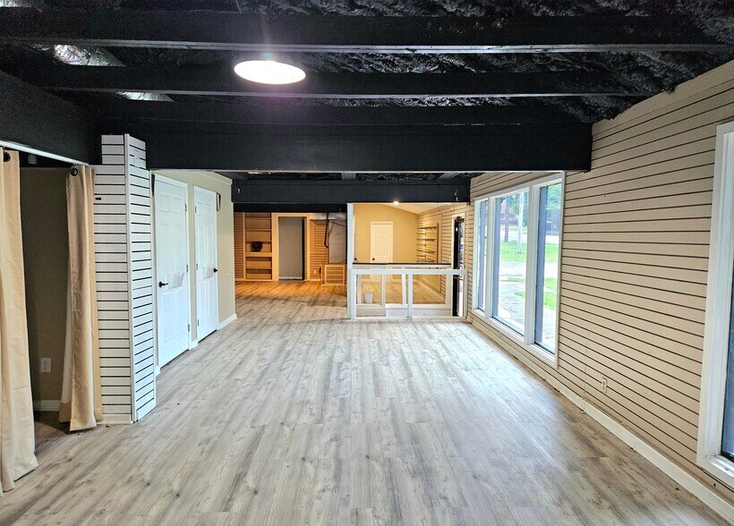 More Photos Of 3554 Hilton Ave, Columbus Medical For Sale