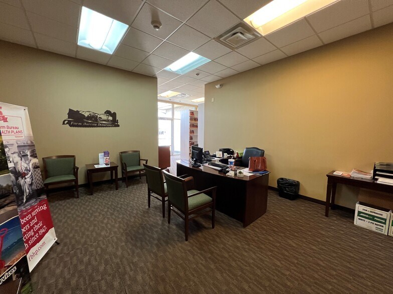 More Photos Of 3930 Western Ave, Knoxville Office For Sale