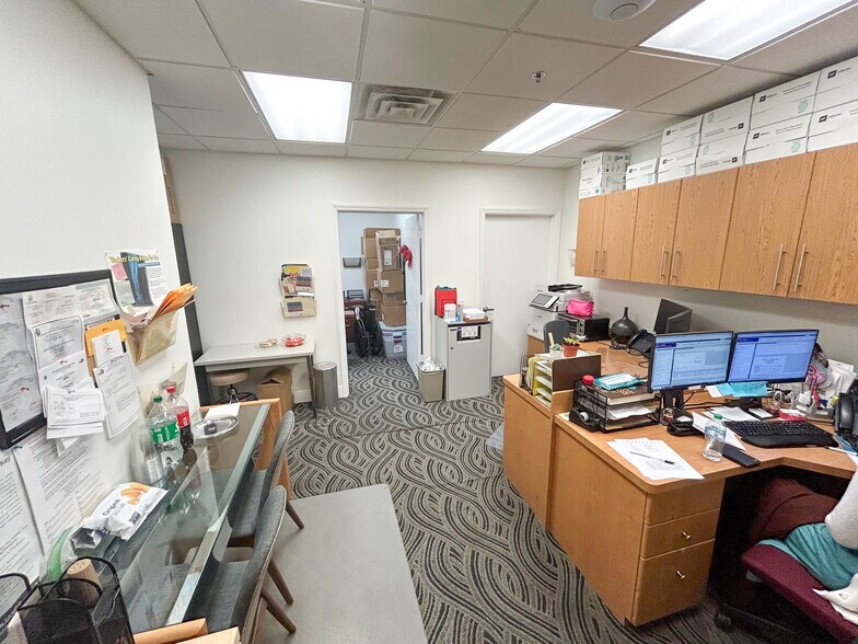 More Photos Of 6141 Sunset Dr, South Miami Medical For Sale