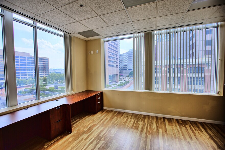 More Photos Of 31 Light St, Baltimore Office For Lease