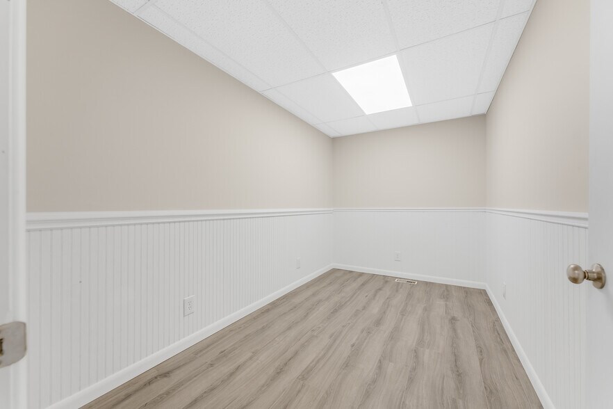 More Photos Of 1189 Pineview Dr, Morgantown Medical For Lease