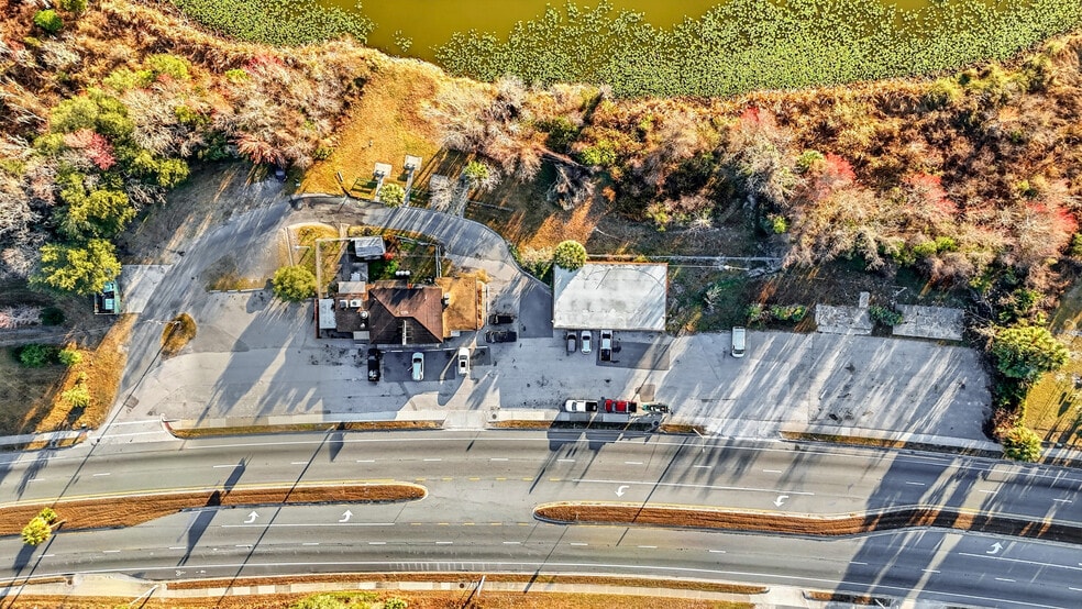 More Photos Of 6745 SE US Hwy 301, Hawthorne Freestanding For Sale