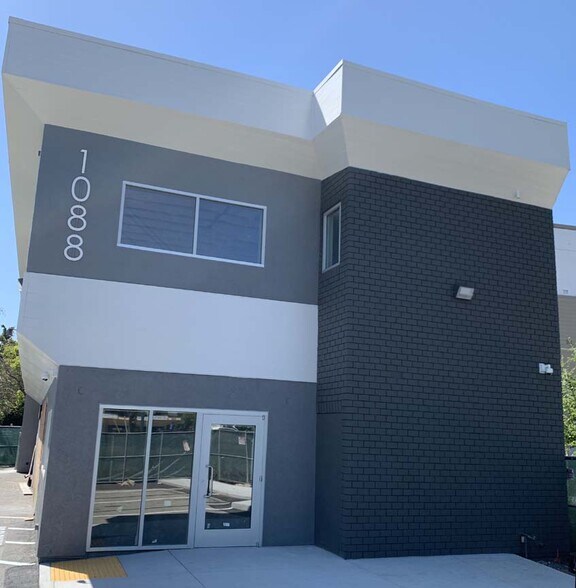 More Photos Of 1088 Branham Ln, San Jose Loft Creative Space For Lease