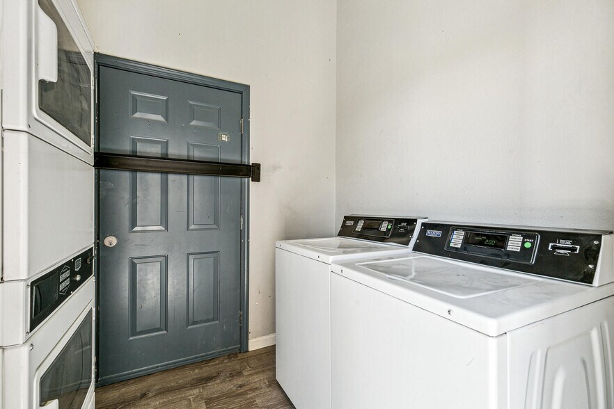 More Photos Of 2475-2503 Hancock Expy, Colorado Springs Apartments For Sale