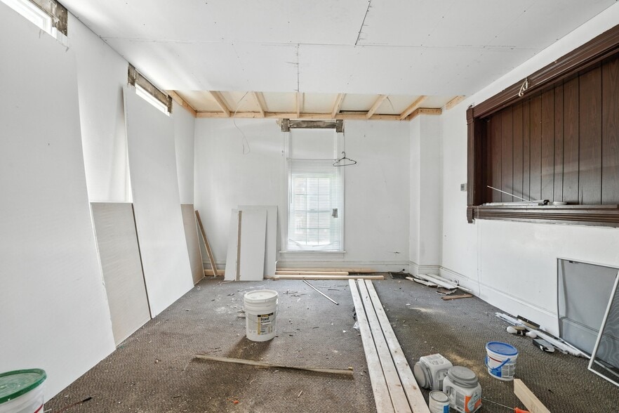 More Photos Of 1614 W 3rd St, Davenport Apartments For Sale