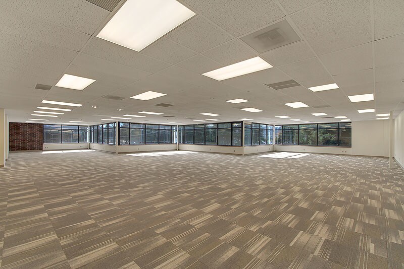 More Photos Of 4634-4636 E Marginal Way S, Seattle Unknown For Lease