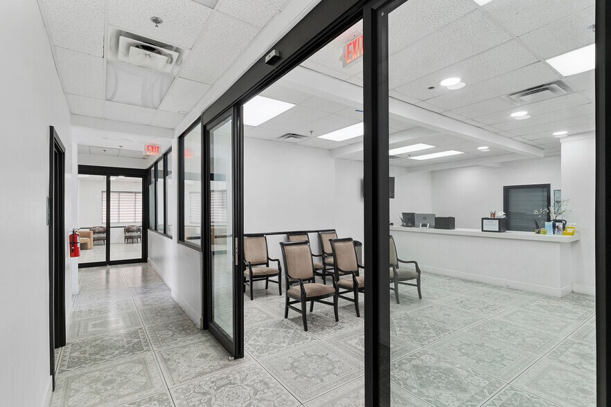 More Photos Of 7580 W Sahara Ave, Las Vegas Medical For Sale