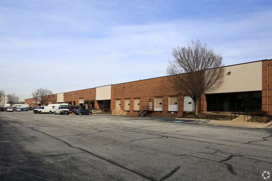 More Photos Of 1325-1381 Western Ave, Baltimore Warehouse For Lease
