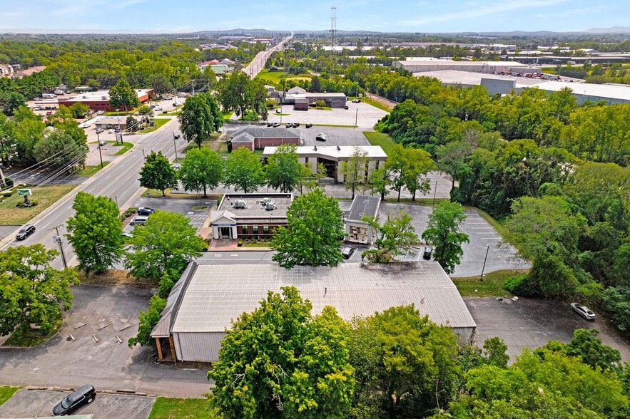 More Photos Of 802 S Church St, Murfreesboro Industrial For Lease