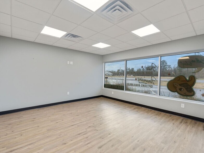 More Photos Of 2216 N Timberland Dr, Lufkin Industrial For Lease