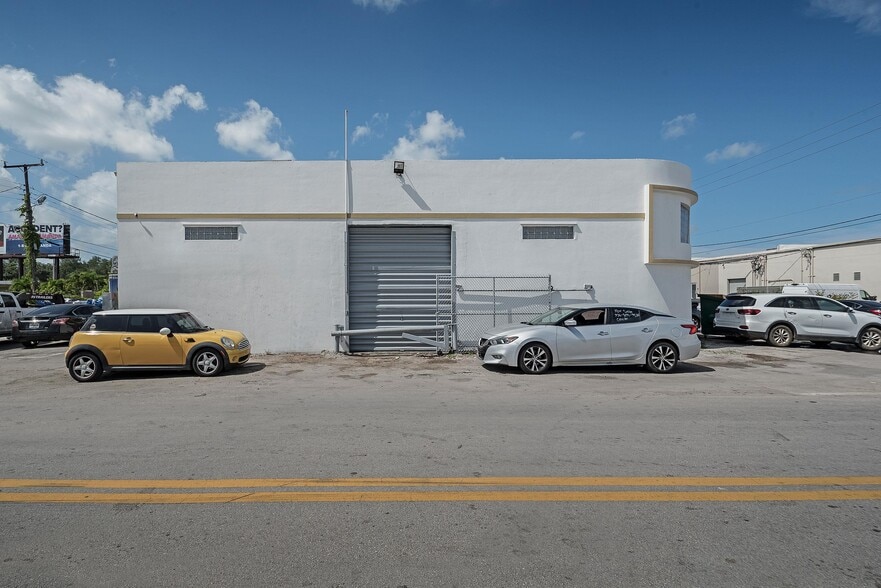 More Photos Of 14532 NW 26th Ave, Opa-locka Warehouse For Sale