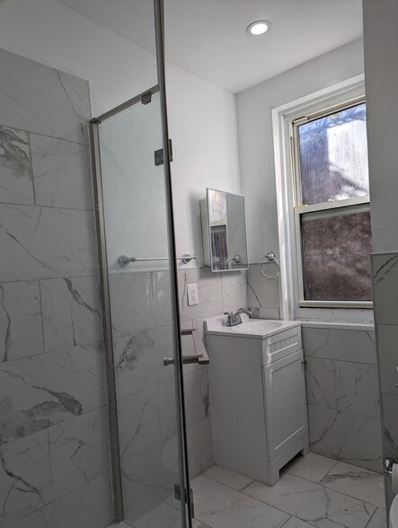 More Photos Of 6142 Lansdowne Ave, Philadelphia Restaurant For Lease