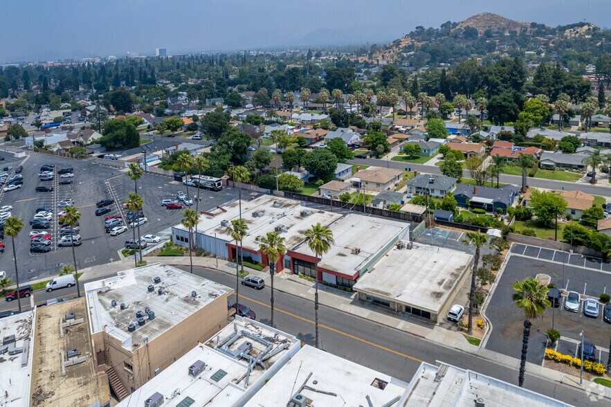 More Photos Of 3775 Elizabeth St, Riverside Office For Sale