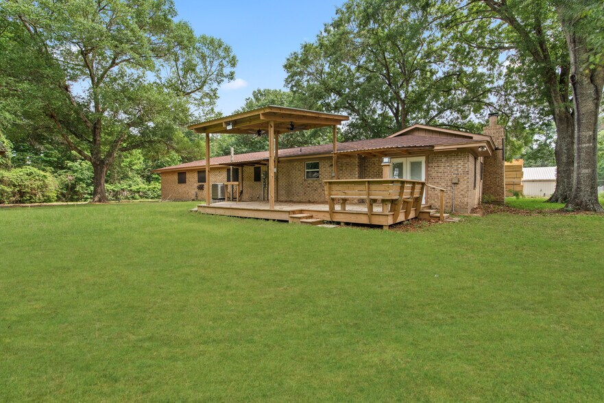 More Photos Of 18222 W FM 1097 Rd, Montgomery Flex For Lease
